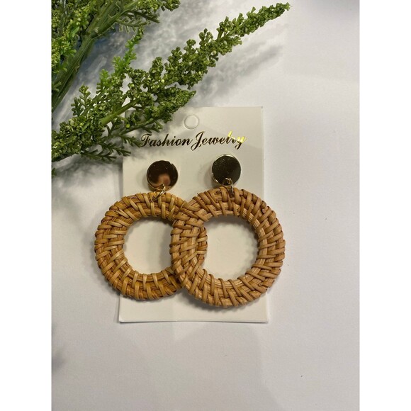 Earrings Rattan Woven Dangle Round Post Tropical Straw Unique Versatile Light - Picture 2 of 6